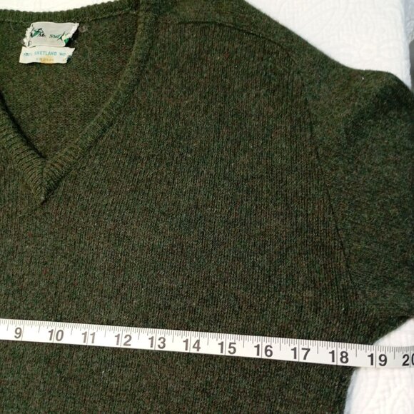 Mr. Sweater V-Neck Pullover 100% Shetland Wool Green Mens Sweater Size L - Picture 9 of 9